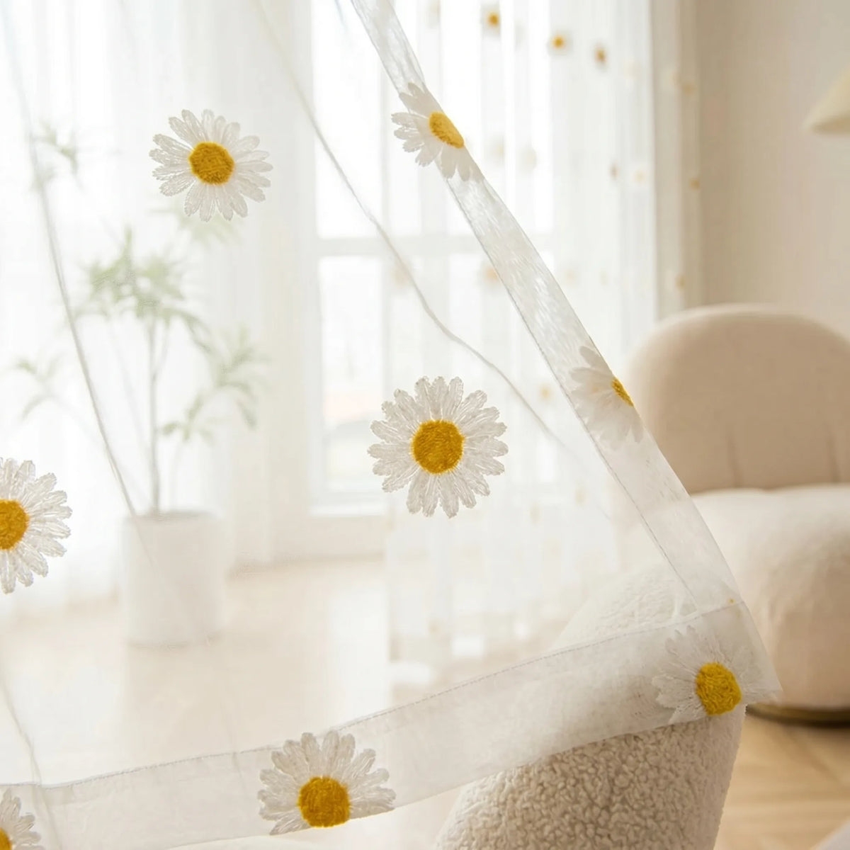 Sheer Voile Curtain Daisy Pattern